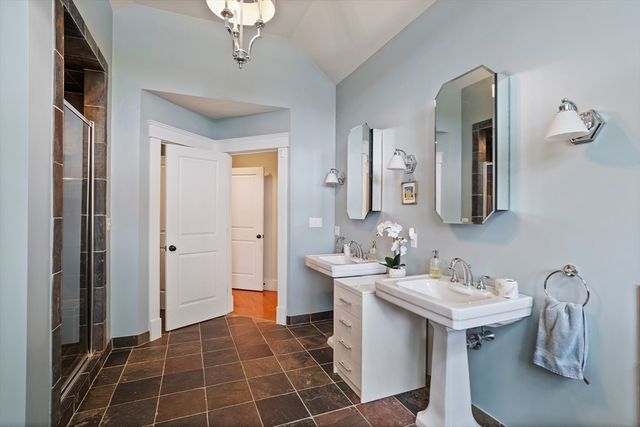 5 Walnut Street, Lexington, MA 02421
