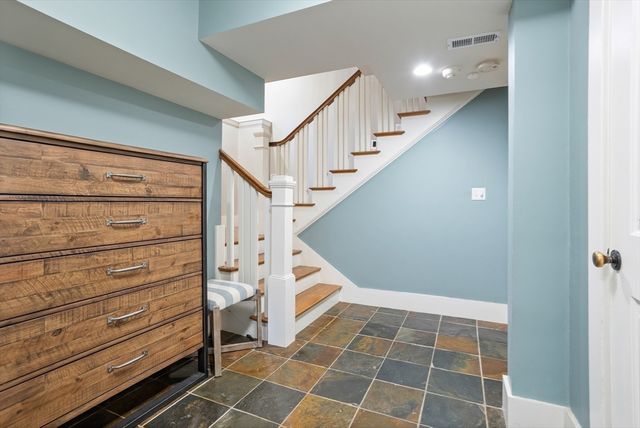 5 Walnut Street, Lexington, MA 02421