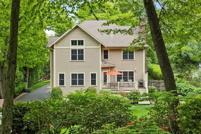 5 Walnut Street, Lexington, MA 02421