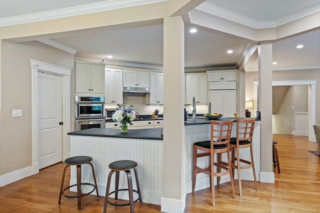 5 Walnut Street, Lexington, MA 02421