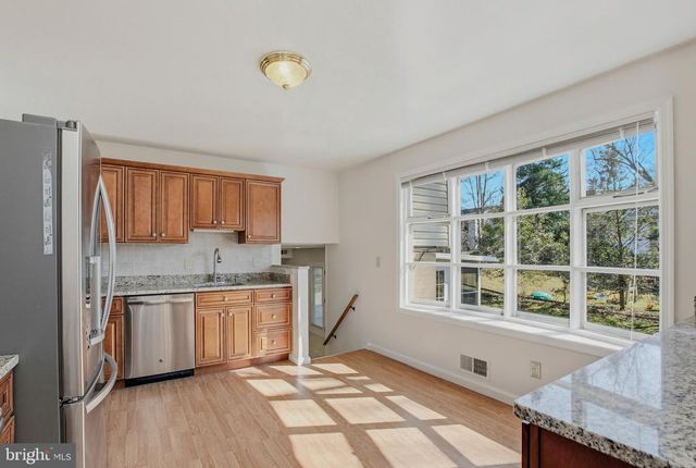 613 GOLDSBOROUGH DR, Rockville, MD 20850