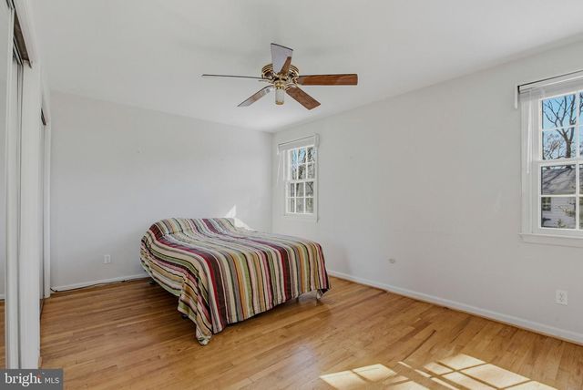 613 GOLDSBOROUGH DR, Rockville, MD 20850