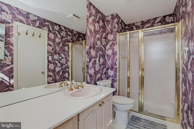 613 GOLDSBOROUGH DR, Rockville, MD 20850