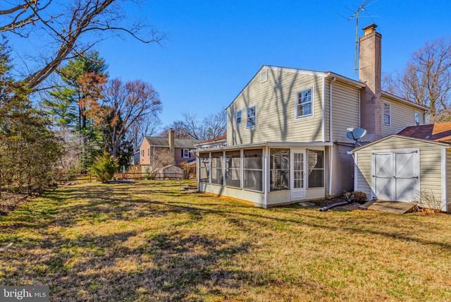 613 GOLDSBOROUGH DR, Rockville, MD 20850