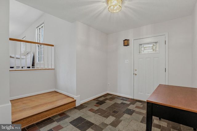 613 GOLDSBOROUGH DR, Rockville, MD 20850