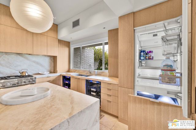 2170 S Barona Road, Palm Springs, CA 92264