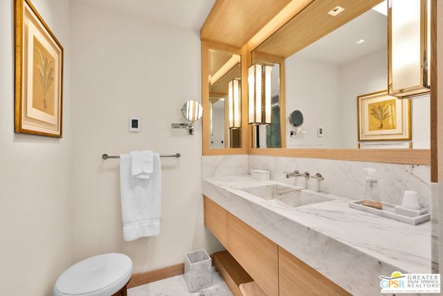 2170 S Barona Road, Palm Springs, CA 92264