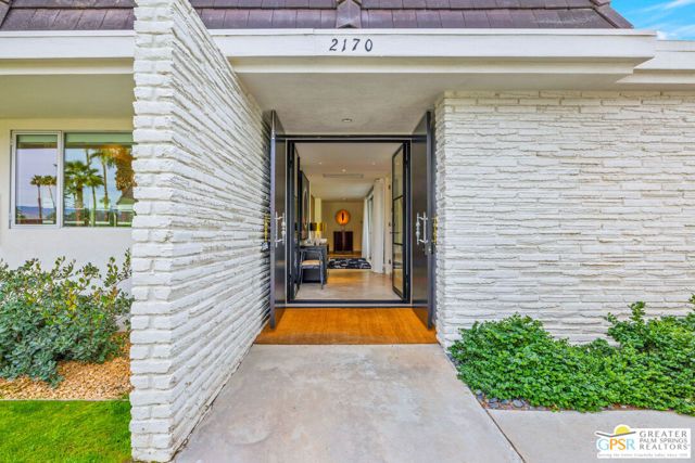 2170 S Barona Road, Palm Springs, CA 92264