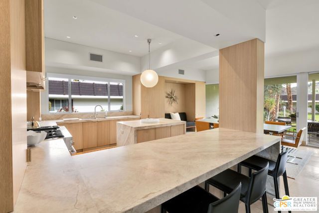 2170 S Barona Road, Palm Springs, CA 92264