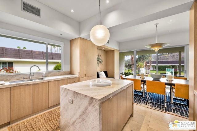 2170 S Barona Road, Palm Springs, CA 92264