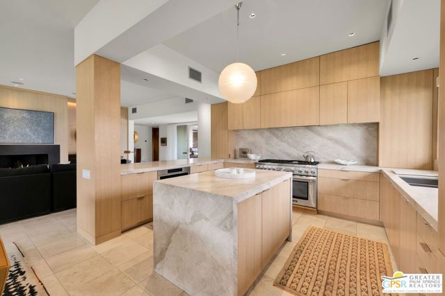 2170 S Barona Road, Palm Springs, CA 92264