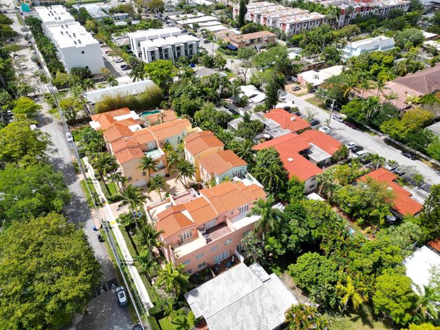 1123 NE 18th Avenue, Fort Lauderdale, FL 33304