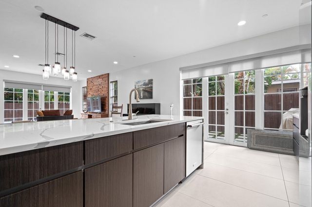 1123 NE 18th Avenue, Fort Lauderdale, FL 33304
