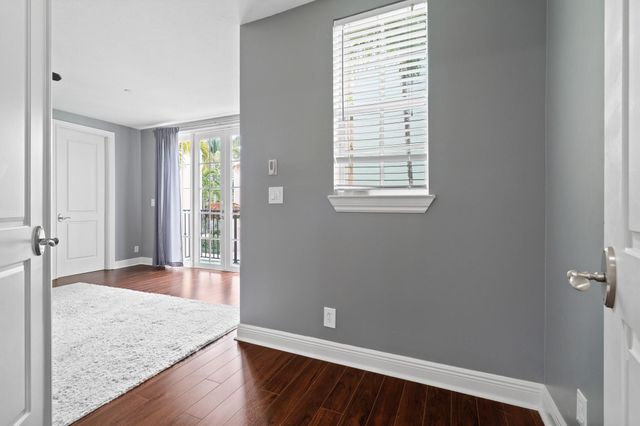 1123 NE 18th Avenue, Fort Lauderdale, FL 33304