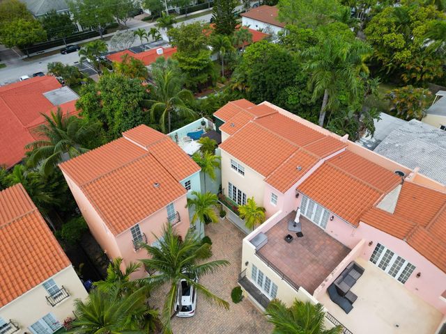 1123 NE 18th Avenue, Fort Lauderdale, FL 33304