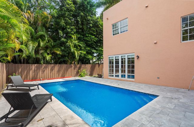 1123 NE 18th Avenue, Fort Lauderdale, FL 33304