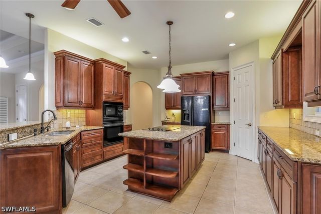 3155 Santorini CT, Naples, FL 34119
