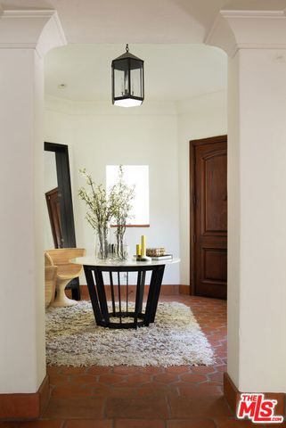 1031 Cove Way, Beverly Hills, CA 90210