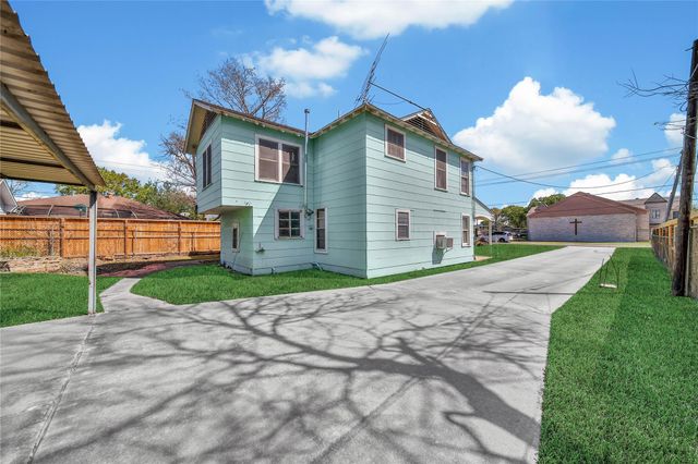 7115 Roswell Street, Houston, TX 77022