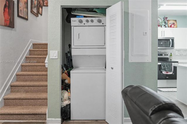 396 NW 12th Pl, Florida City, FL 33034