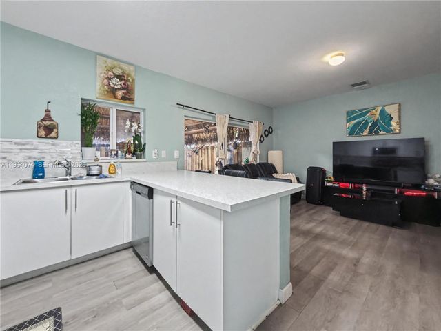 396 NW 12th Pl, Florida City, FL 33034