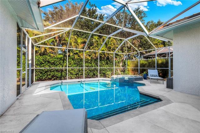 10831 Fieldfair DR, Naples, FL 34119