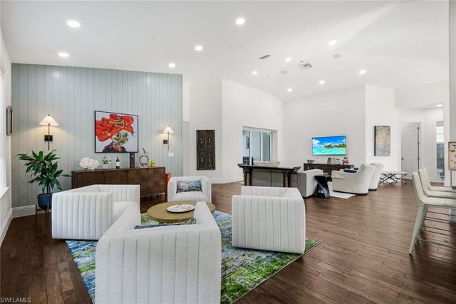 10831 Fieldfair DR, Naples, FL 34119
