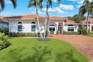 10831 Fieldfair DR, Naples, FL 34119