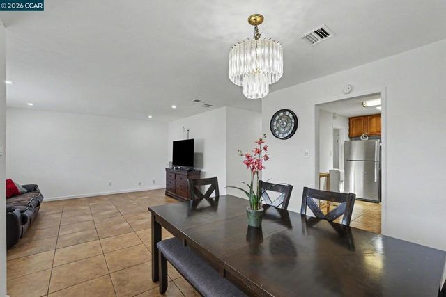 400 Ladera Dr, Vallejo, CA 94591