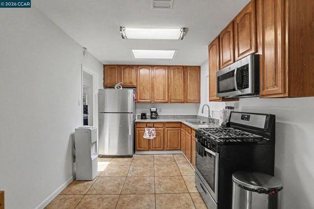 400 Ladera Dr, Vallejo, CA 94591