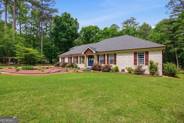 674 Marion Beavers Road, Sharpsburg, GA 30277