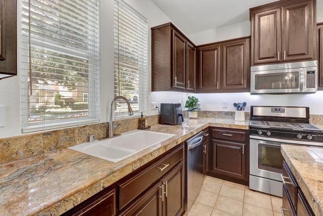 170 Wapello Cir, Sacramento, CA 95835