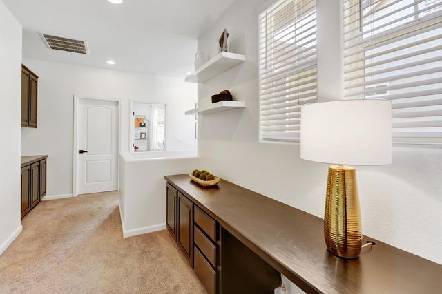 170 Wapello Cir, Sacramento, CA 95835