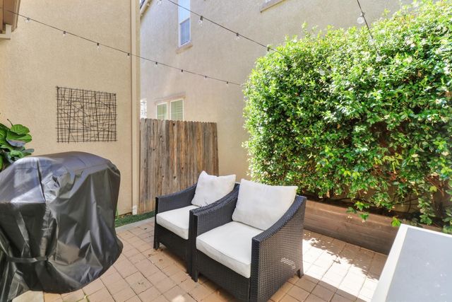 170 Wapello Cir, Sacramento, CA 95835