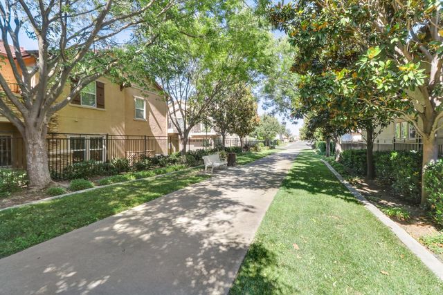 170 Wapello Cir, Sacramento, CA 95835
