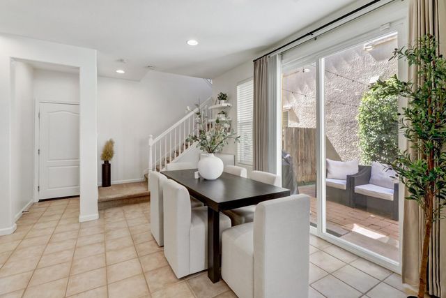 170 Wapello Cir, Sacramento, CA 95835