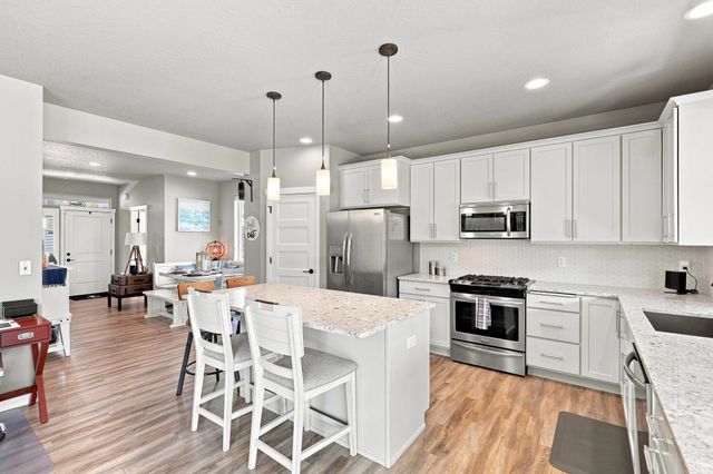 9302 N Linden Ln, Spokane, WA 99208