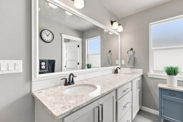 9302 N Linden Ln, Spokane, WA 99208