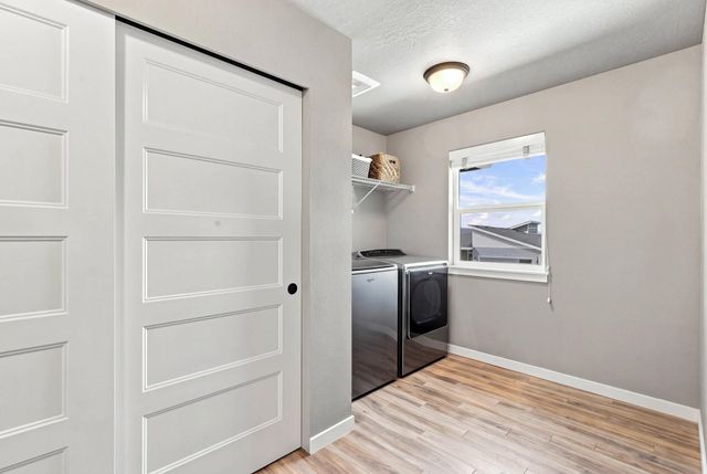 9302 N Linden Ln, Spokane, WA 99208