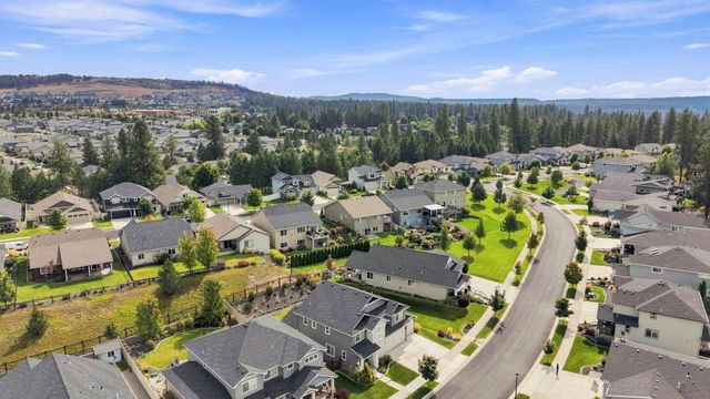 9302 N Linden Ln, Spokane, WA 99208
