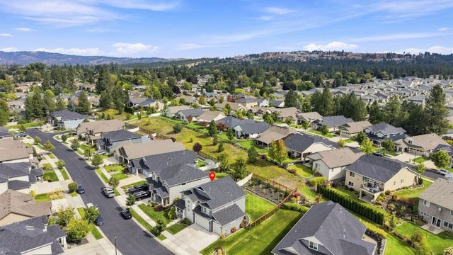 9302 N Linden Ln, Spokane, WA 99208