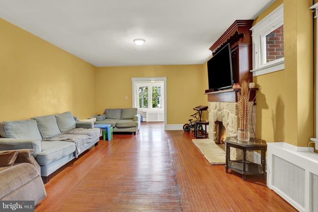 1965 MAHANTONGO ST, Pottsville, PA 17901