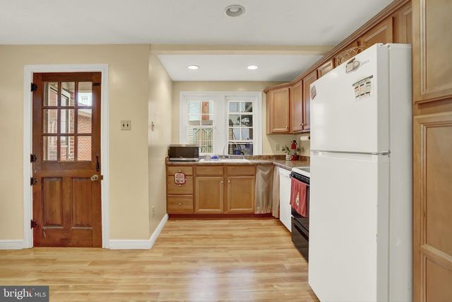 1965 MAHANTONGO ST, Pottsville, PA 17901