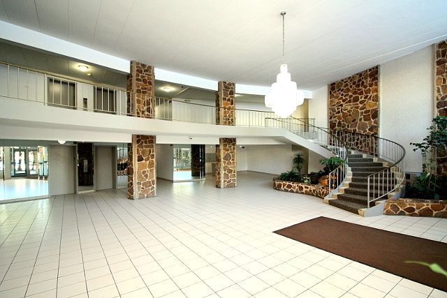 16 E Old Willow Road 405s, Prospect Heights, IL 60070