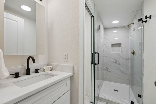 806 N Ruddell Street, Denton, TX 76209