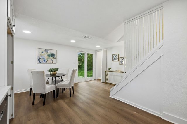 806 N Ruddell Street, Denton, TX 76209