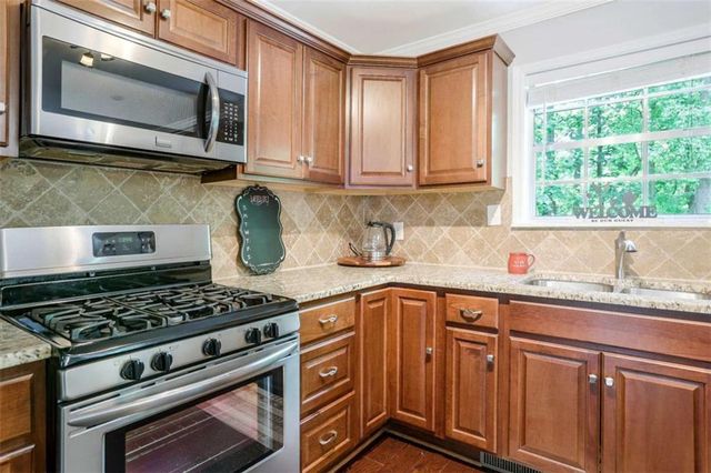 3211 Flamingo Drive, East Point, GA 30344