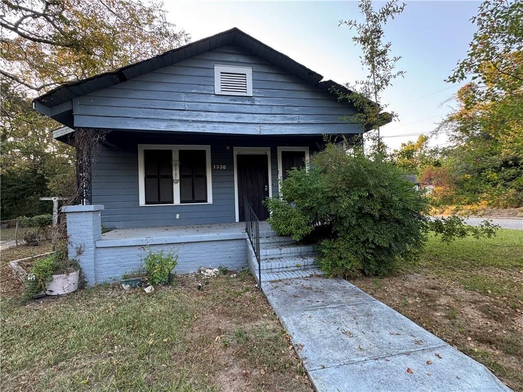 1350 Stewart Avenue, Mobile, AL 36605