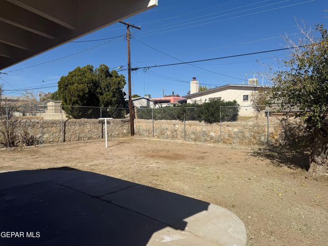 6227 ALGONQUIN Road, El Paso, TX 79905