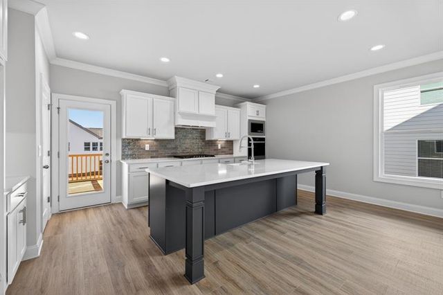 5554 Spring Street, Flowery Branch, GA 30542